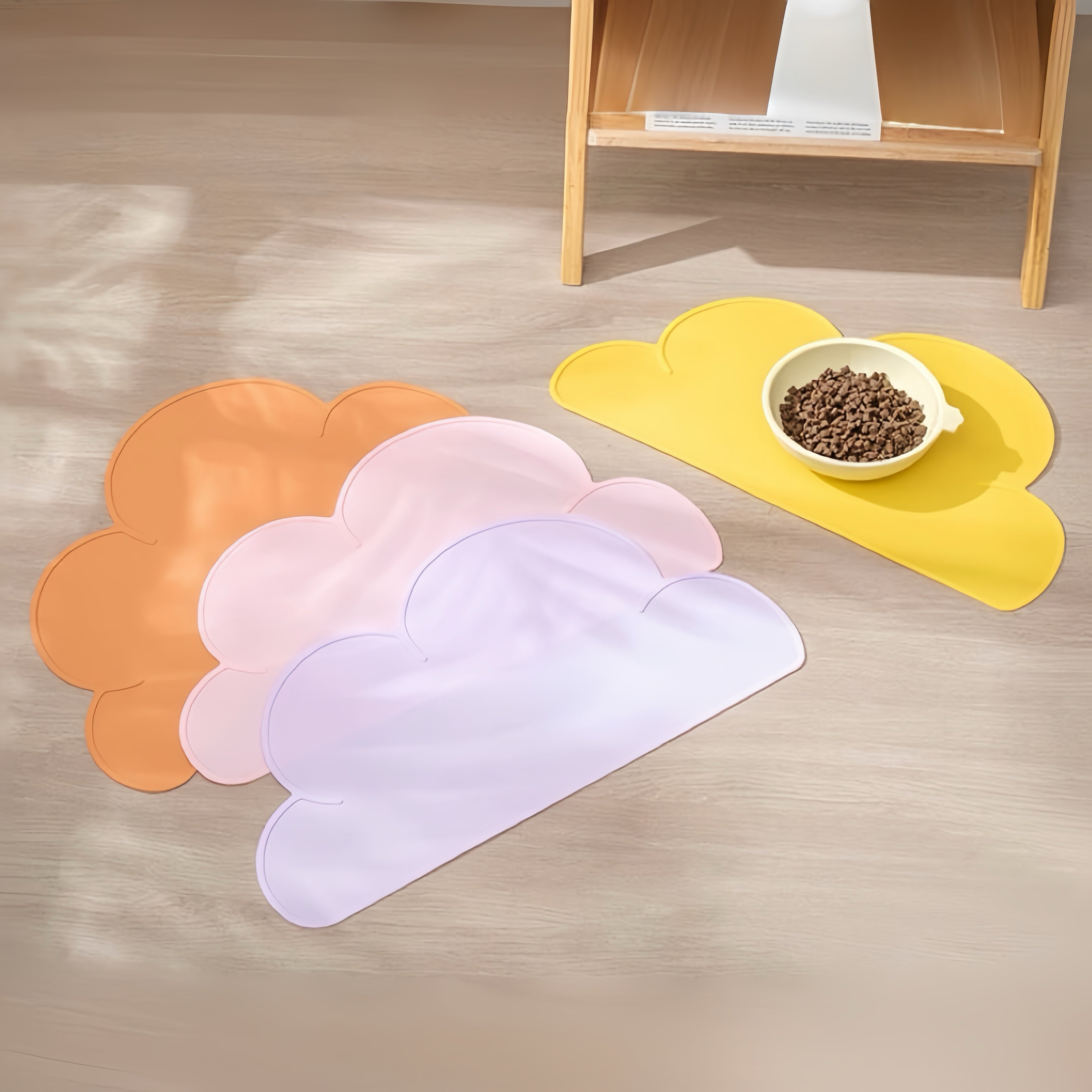Cloud Shape Pet Feeding Mats Anti-spill Silicone
